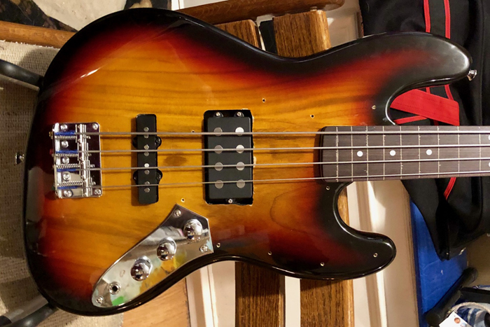 Phat Jaco echoes the famous "Bass Of Doom," but with a thick, double humbucker tone!