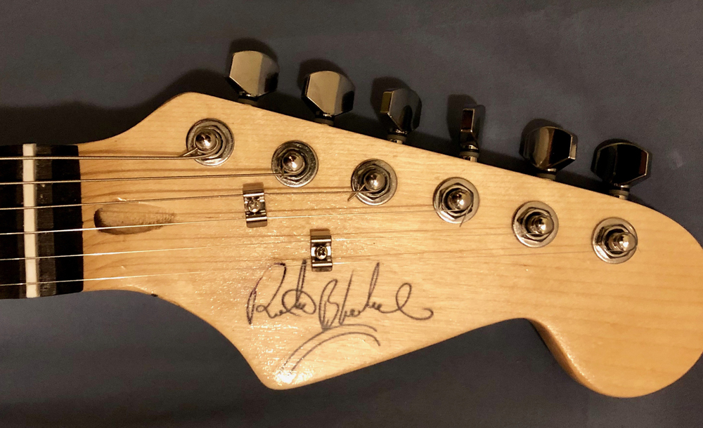Ritchie Blackmore's signature on the headstock! Cool AF!