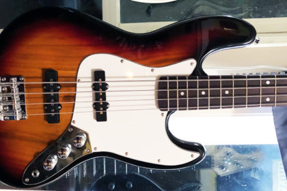 A $67 Glarry Jazz Bass ready for fretless conversion therapy!